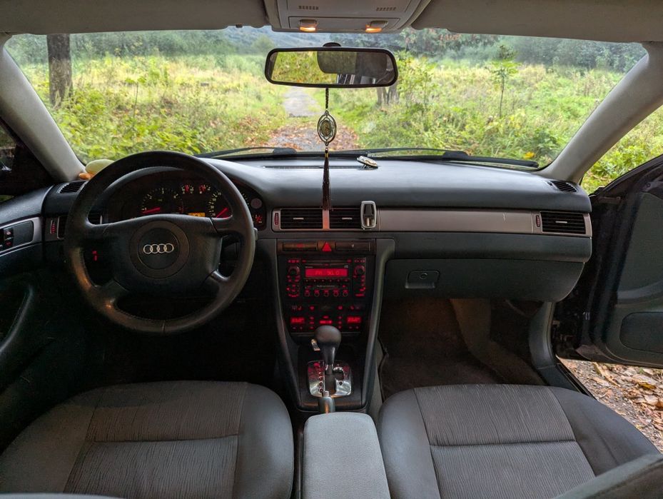 Продам ауді а6 2001