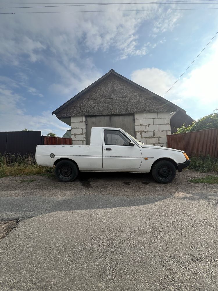 Таврія пікап 1105