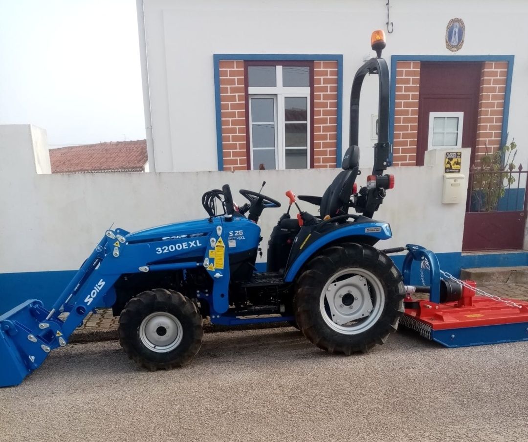 Trator Solis, modelo 26