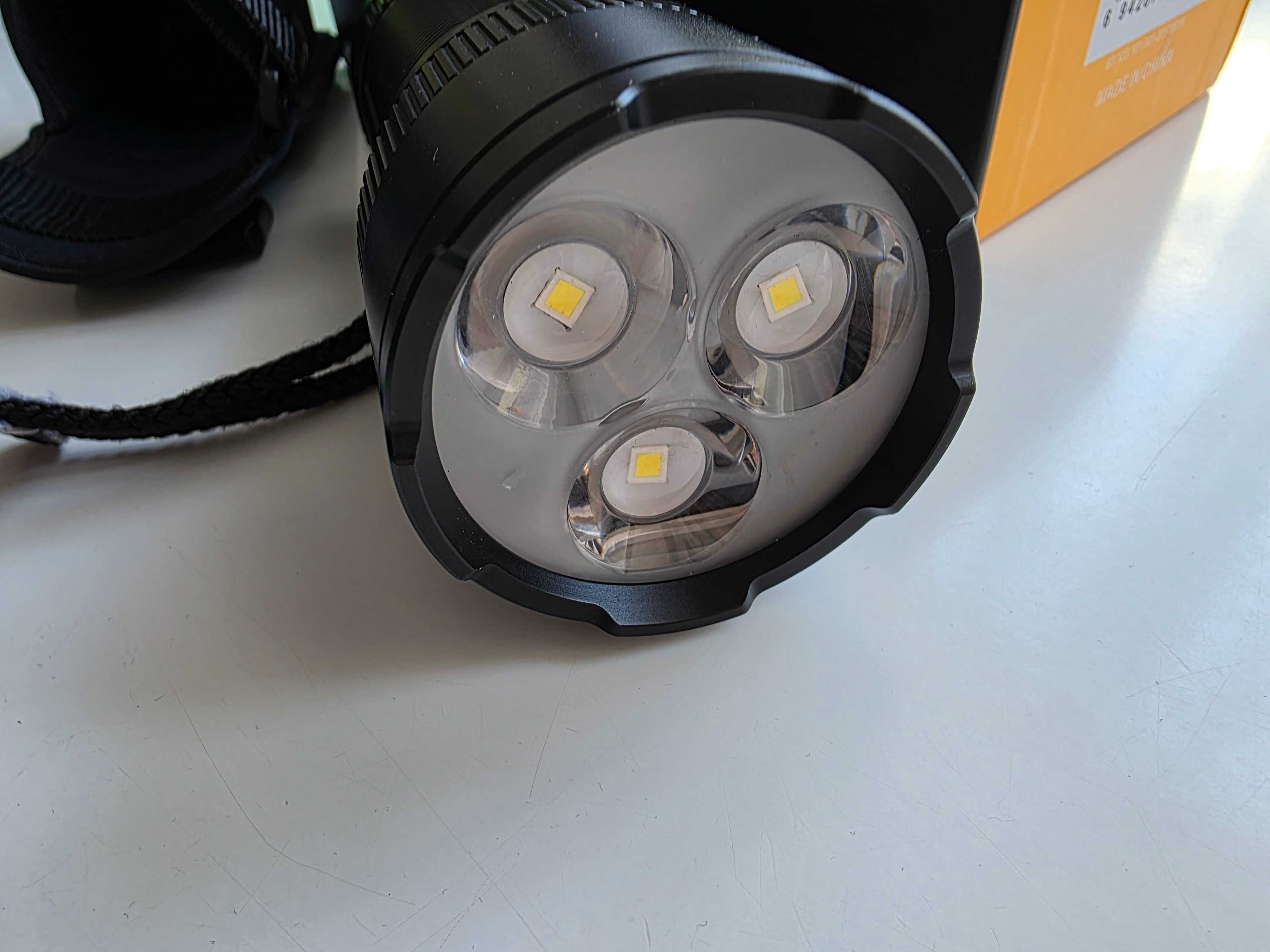 Latarka fenix fd65 max 3800 lumens