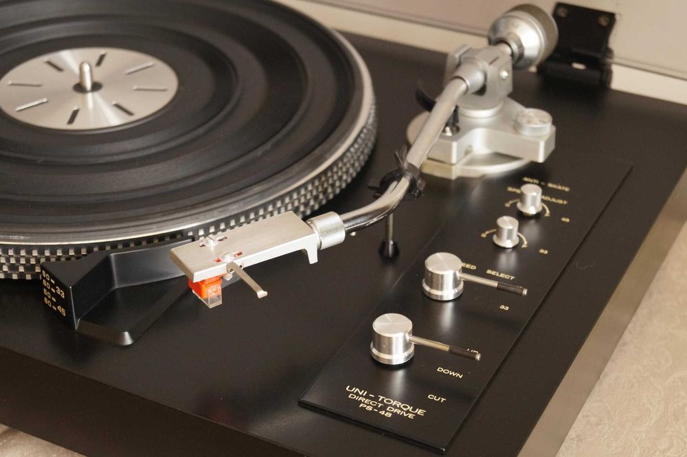 Gramofon Hitachi PS-48