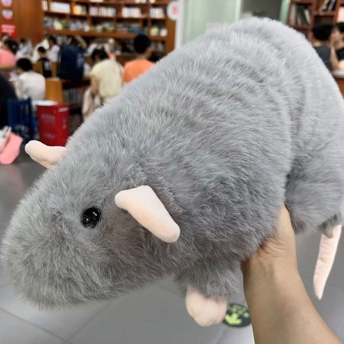 Іграшка м'яка Щур. Игрушка мягкая Крыса.

РОЗМІР 
35 см 397 см
50 см 4