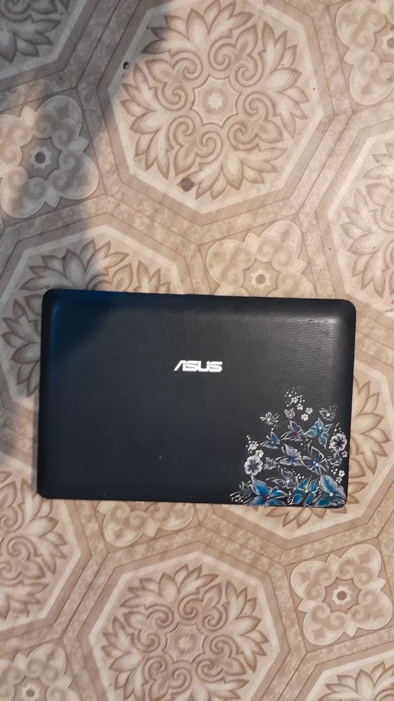 Нетбук Asus Eee PC 1015PE 10.1 Intel N455 2 RAM 320 HDD