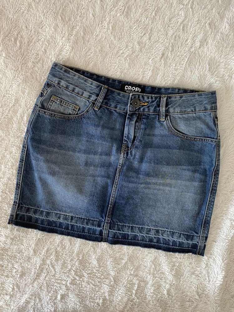 jeansowa spodniczka mini spodnica z fredzlami na dole