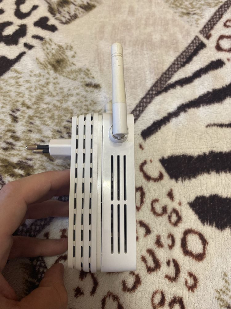 Підсилювач Wi-Fi Netgear