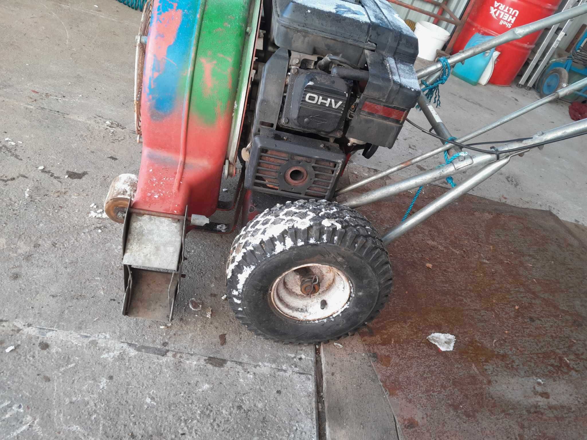 Dmuchawka do lisci i sniegu
