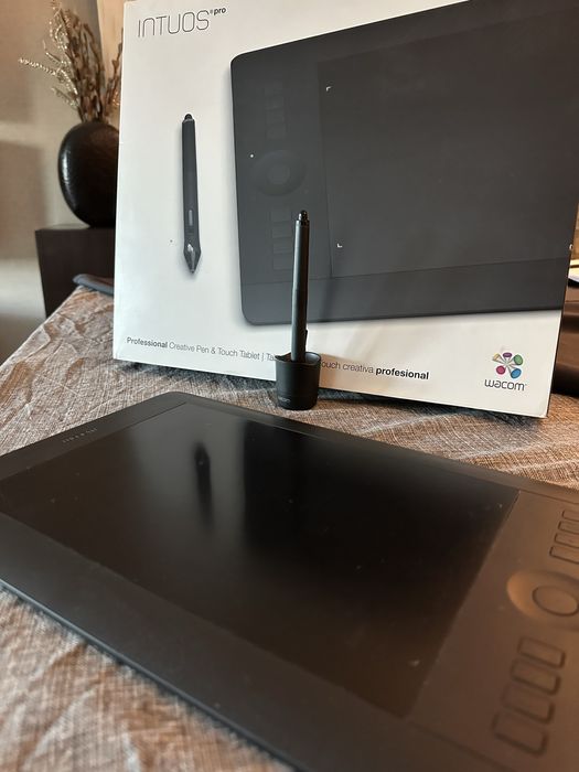 Wacom intuos pro M - em muito estado