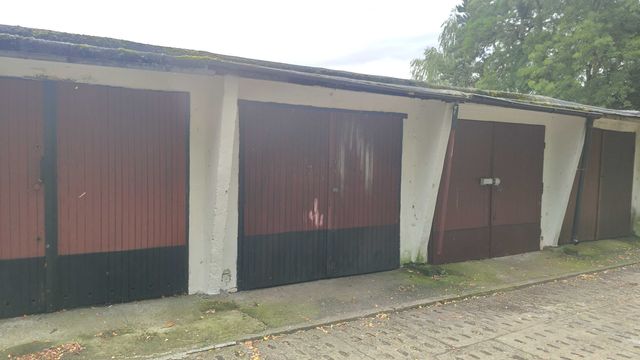 Garaż murowany Police Nowopol z kanałem