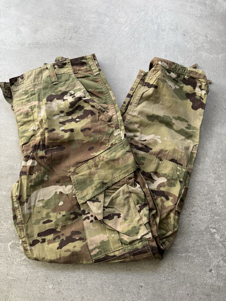 Spodnie US Army kontrakt OCP Scorpion/Multicam Medium Regular jak nowe