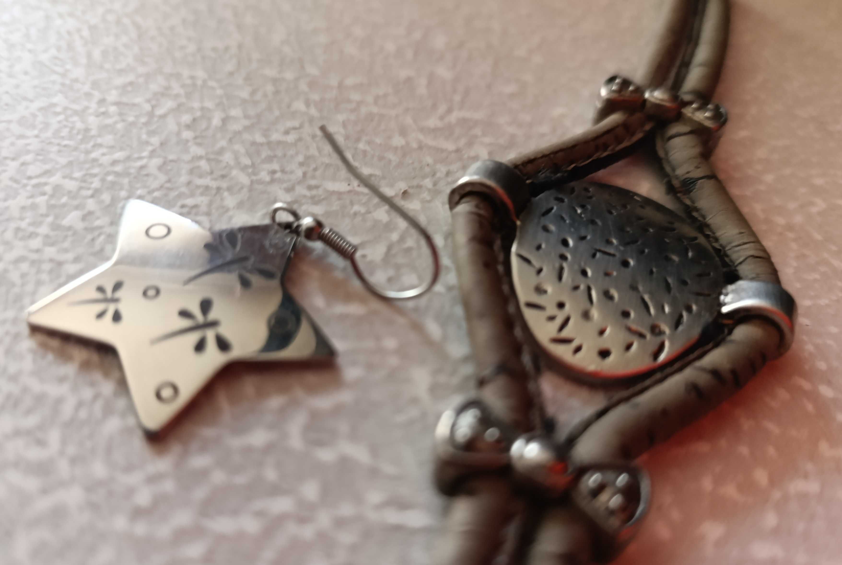 Conjunto Pulseira pele Genuína, verde e metal + 1 Brinco Estrela