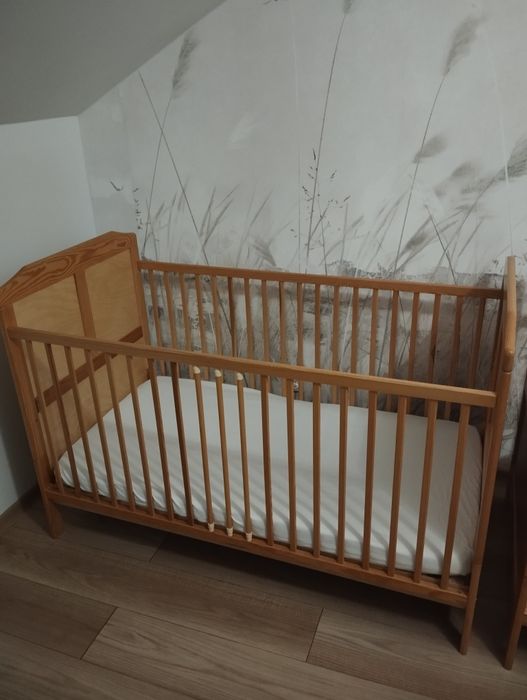 Łóżeczko 2w1 z funkcją łóżka