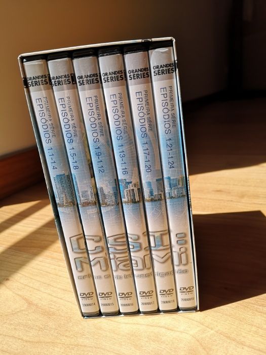 6 DVDs "CSI Miami" Season 1 (24 episódios) + Caixa