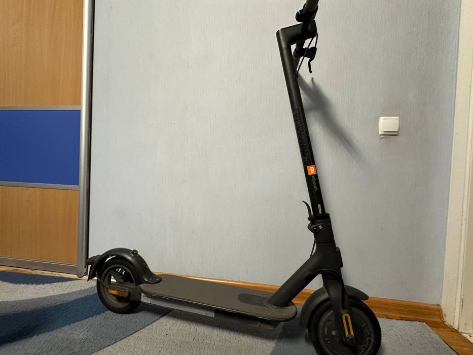 Электросамокат Xiaomi Mi Electric scooter 1s Black