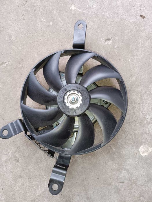 Вентилятор радиатора охлаждения (правый) на Suzuki GSX-R 1000 с 2017г