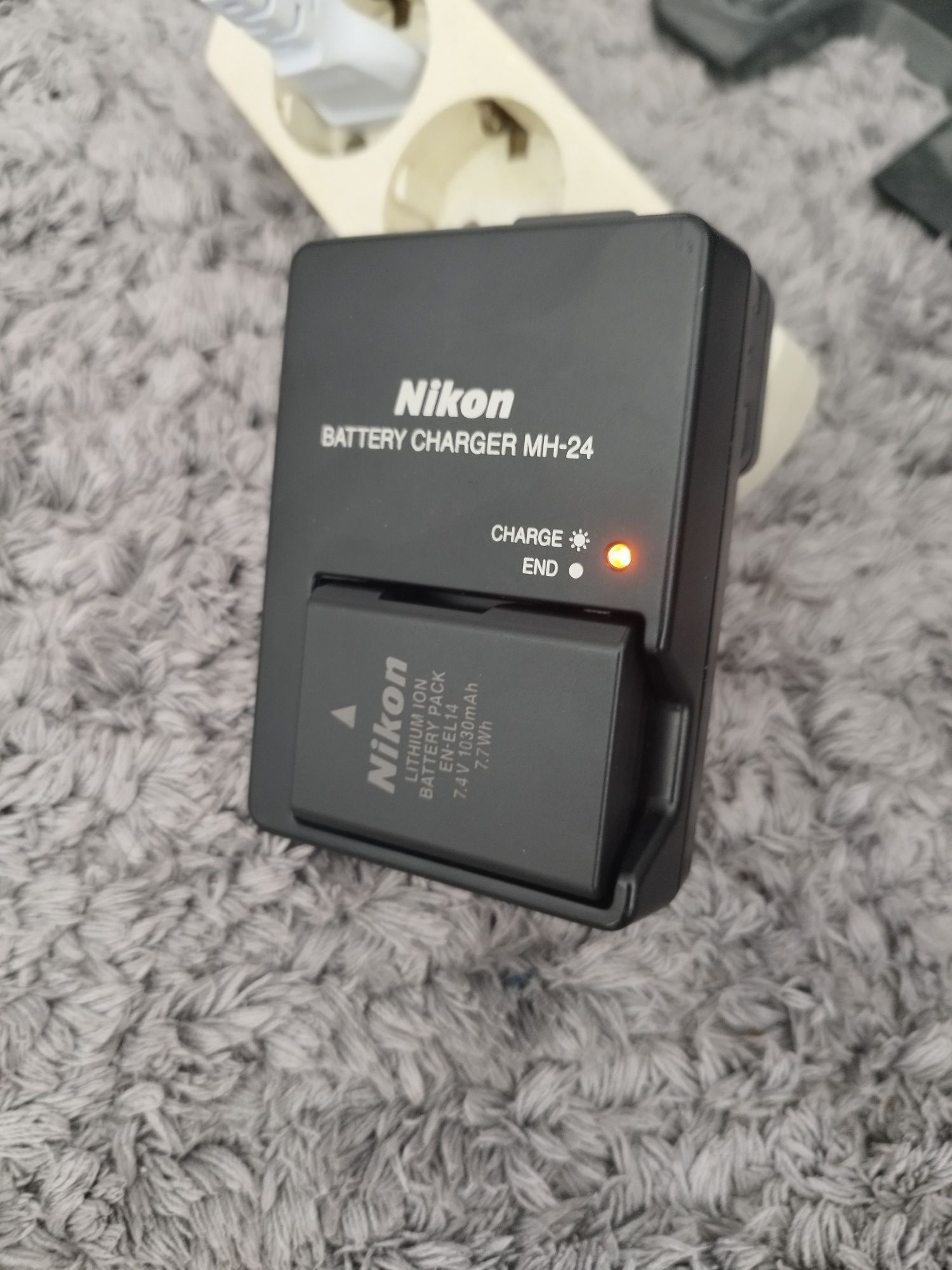 Máquina Fotográfica Nikon D3100