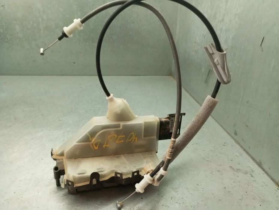 Fechadura / fecho porta trás direito PEUGEOT 3008 II (M_)