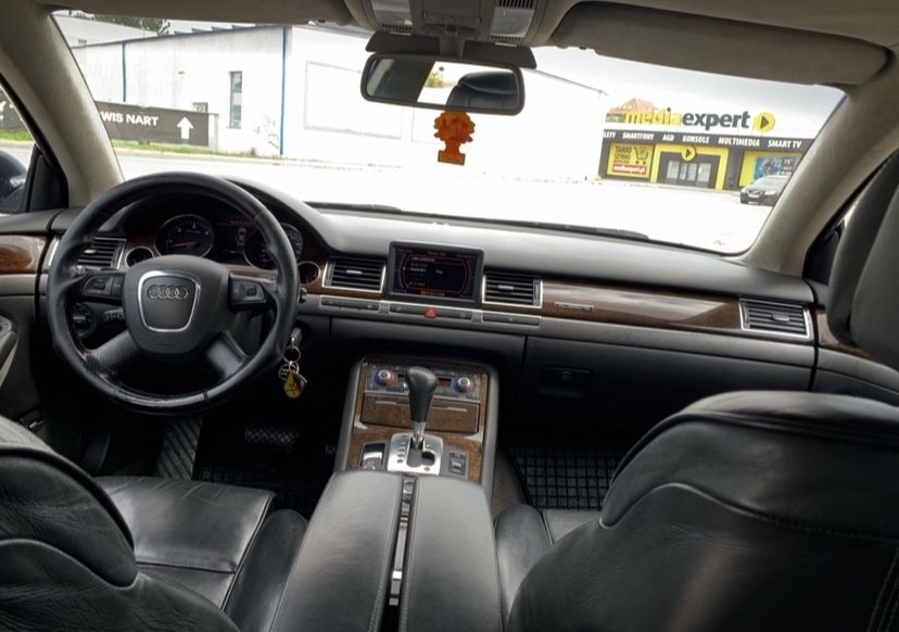 Audi A8, 4.2 TDI ( zadbane ładne )