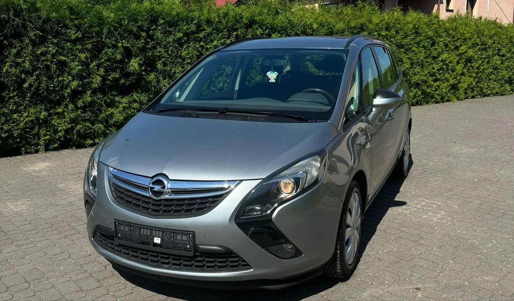 Opel Zafira Opel Zafira Sprzedam Opel Zafira | 2012 | 221 000 km | 7 osobowy