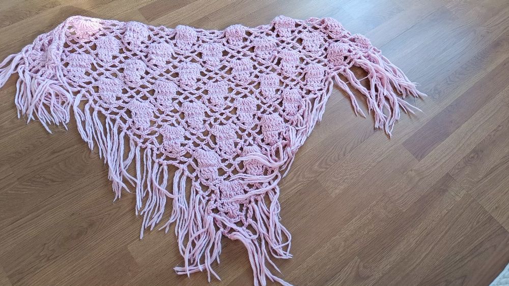 2 chusty na drutach pudrowy róż zielona