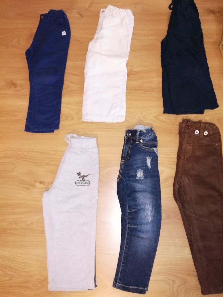 Spodnie jeansowe Reserved, sztruksowe reserved, dresowe rozm. 98
