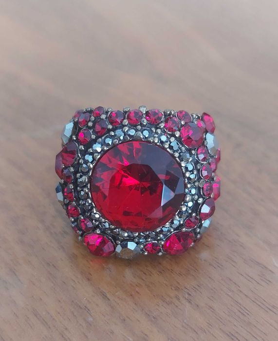 Anel Pedra Dura vermelho