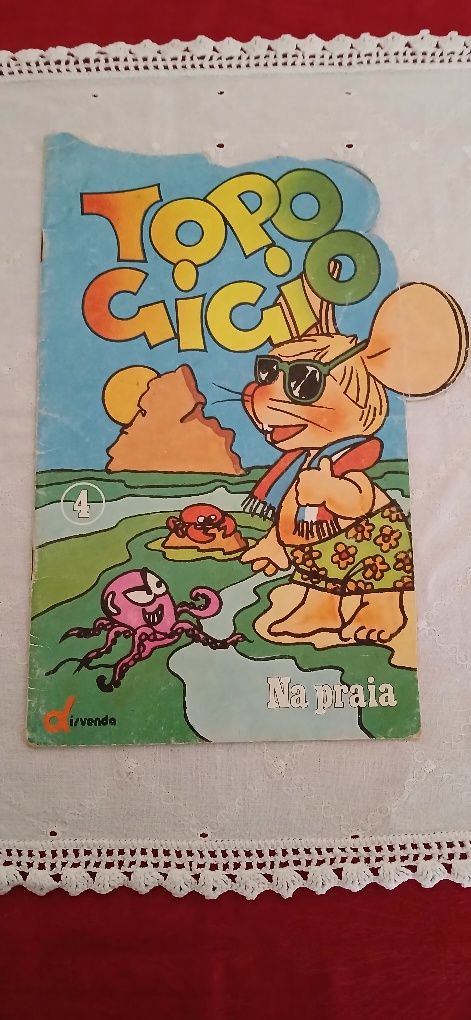 Livro Topo Gigio na praia, antigo