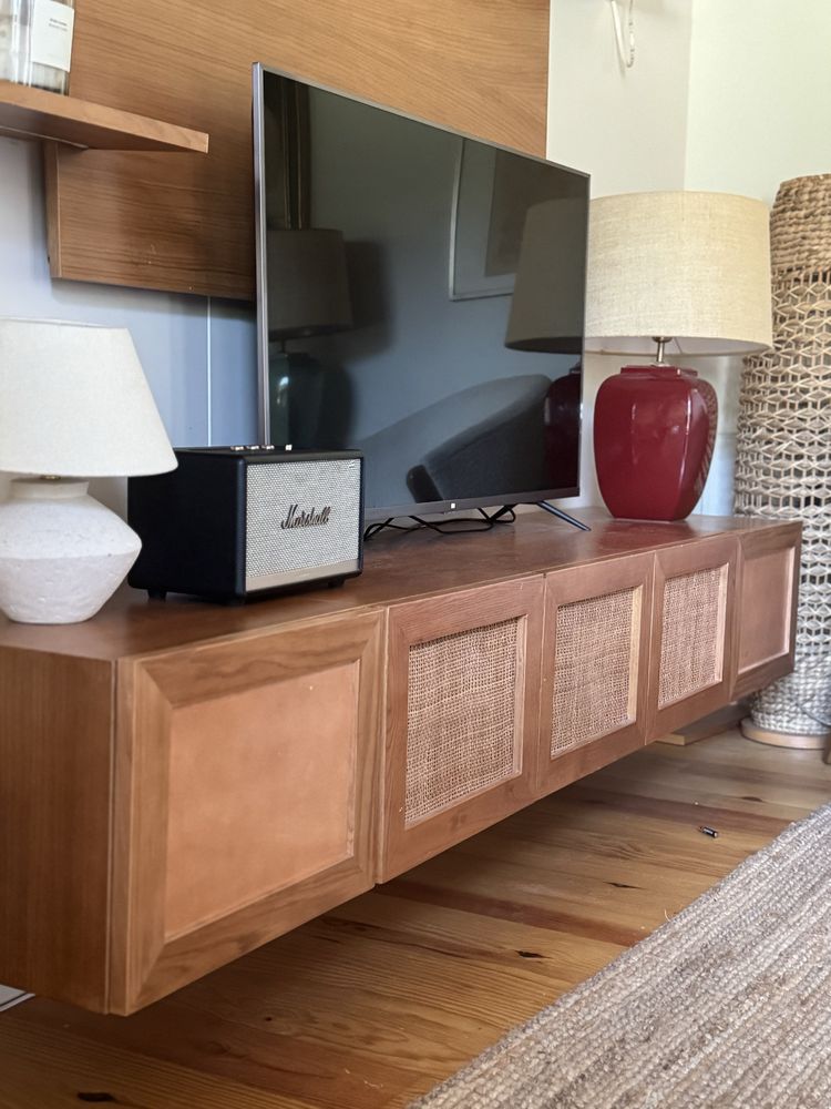 Móvel Aparador Tv Secreataria Palhinha Rattan Madeira cómoda
