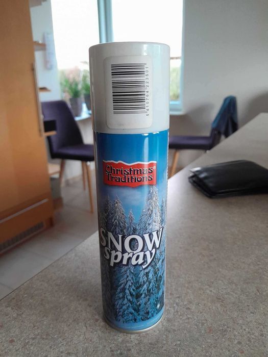 sztuczny śnieg w sprayu