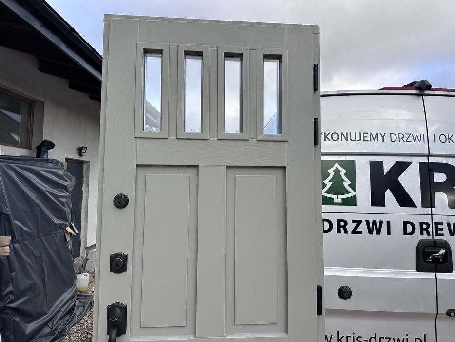 Drzwi zewnętrzne drewniane Amerykańske schlage czarna 98x238 nietypowe