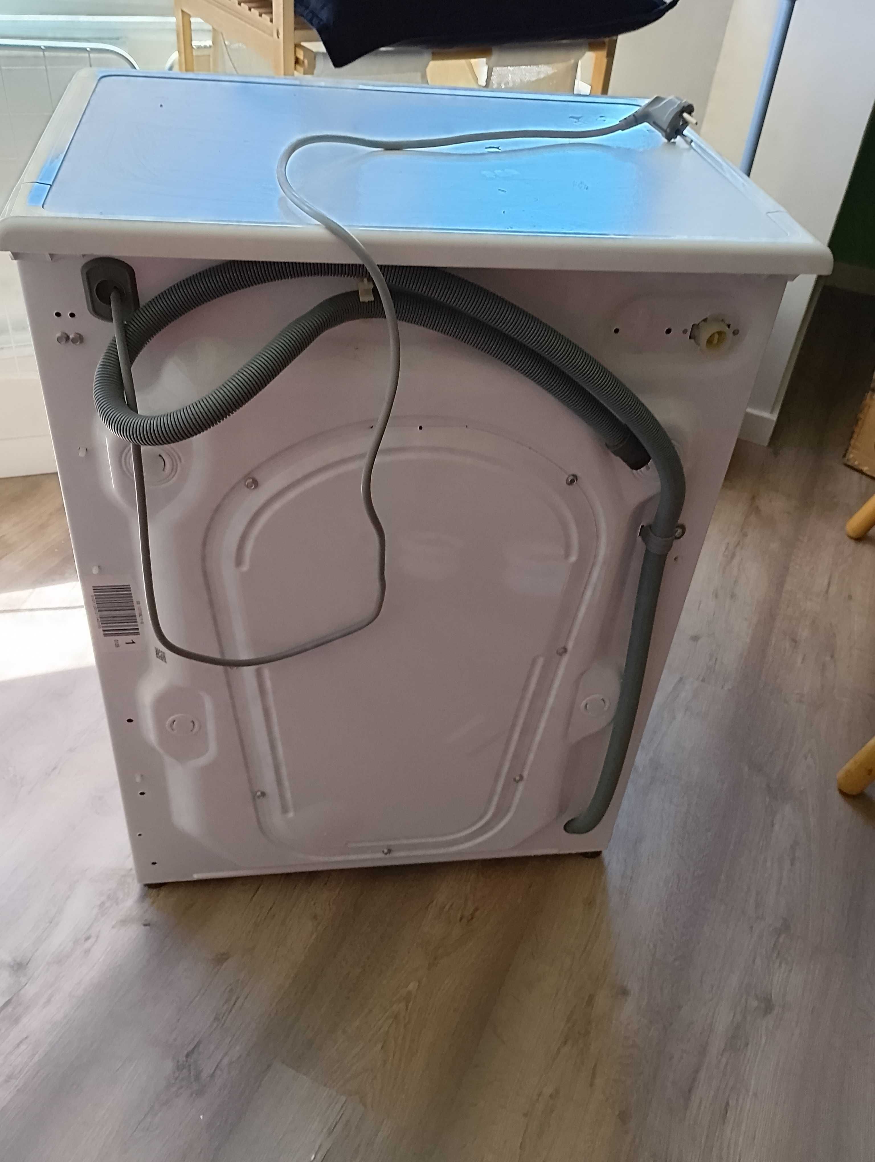 Máquina de lavar roupa Candy Smart, 7kg.