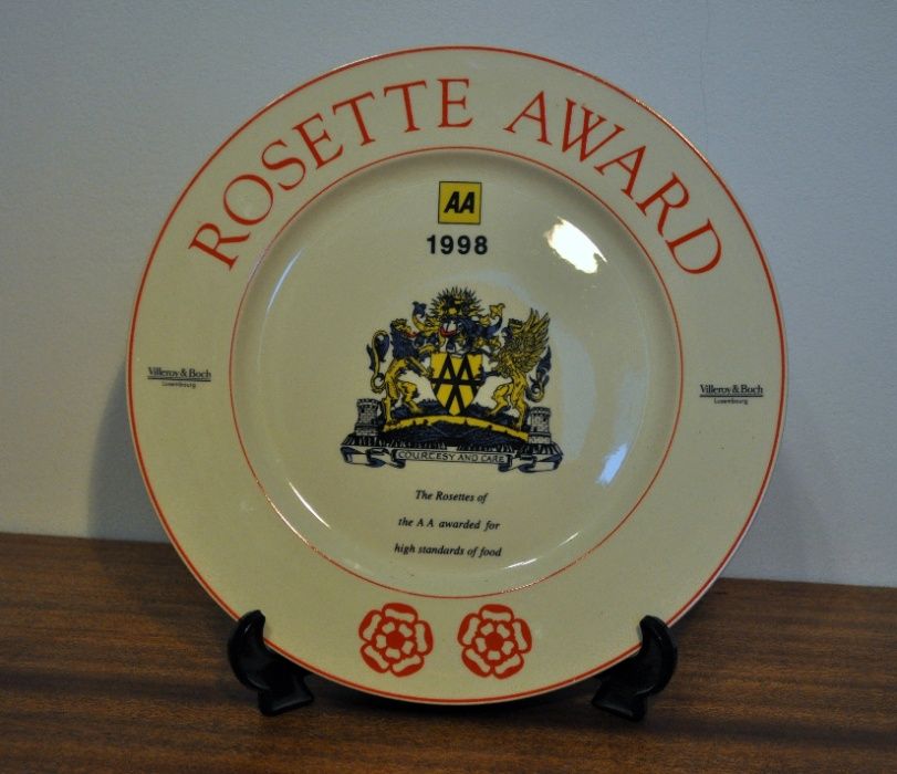 Talerze AA Rosette Award nagrody kulinarne porcelana Villeroy Boch