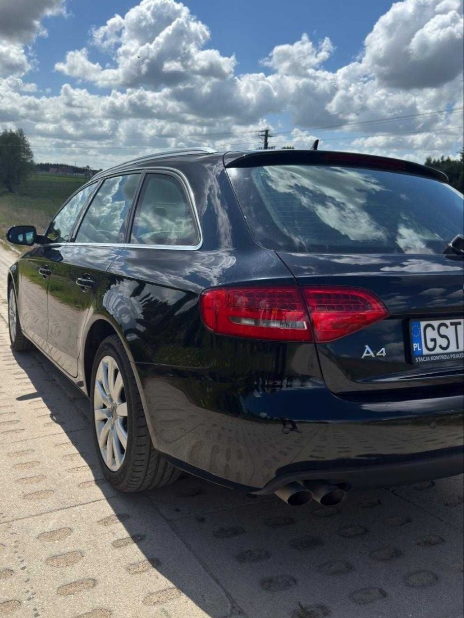 Audi a4b8 2.0tdi s-line mod 2011 NAVI

BIXenon Led