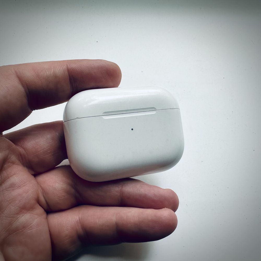 Case Apple AirPods Pro A2190 original кейс оригинал A2700 A2968