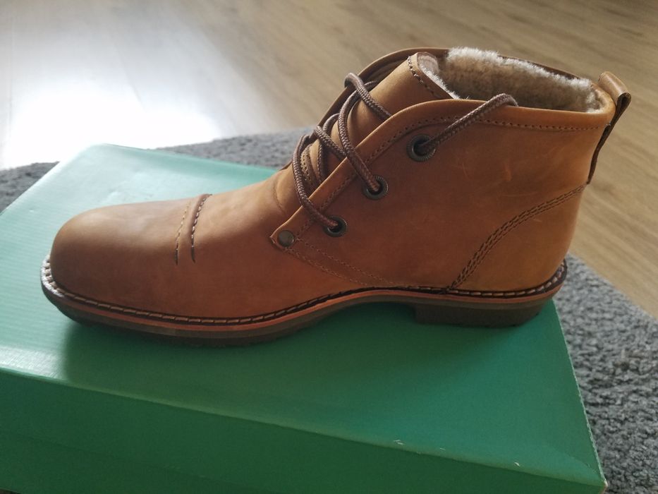 Ботінки ,черевики,взуття Clarks-нові.