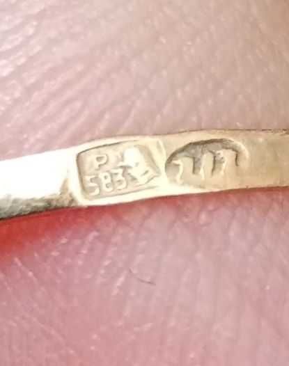 złoty pierścionek z oczkiem - 1,02 g - vintage