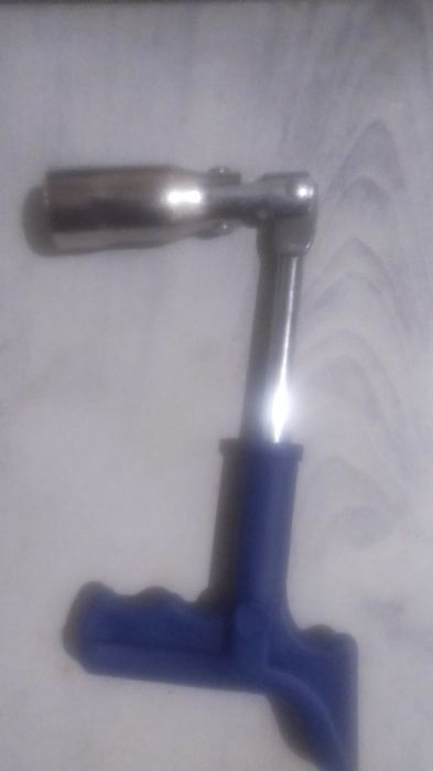 Ключ для свечной новый.