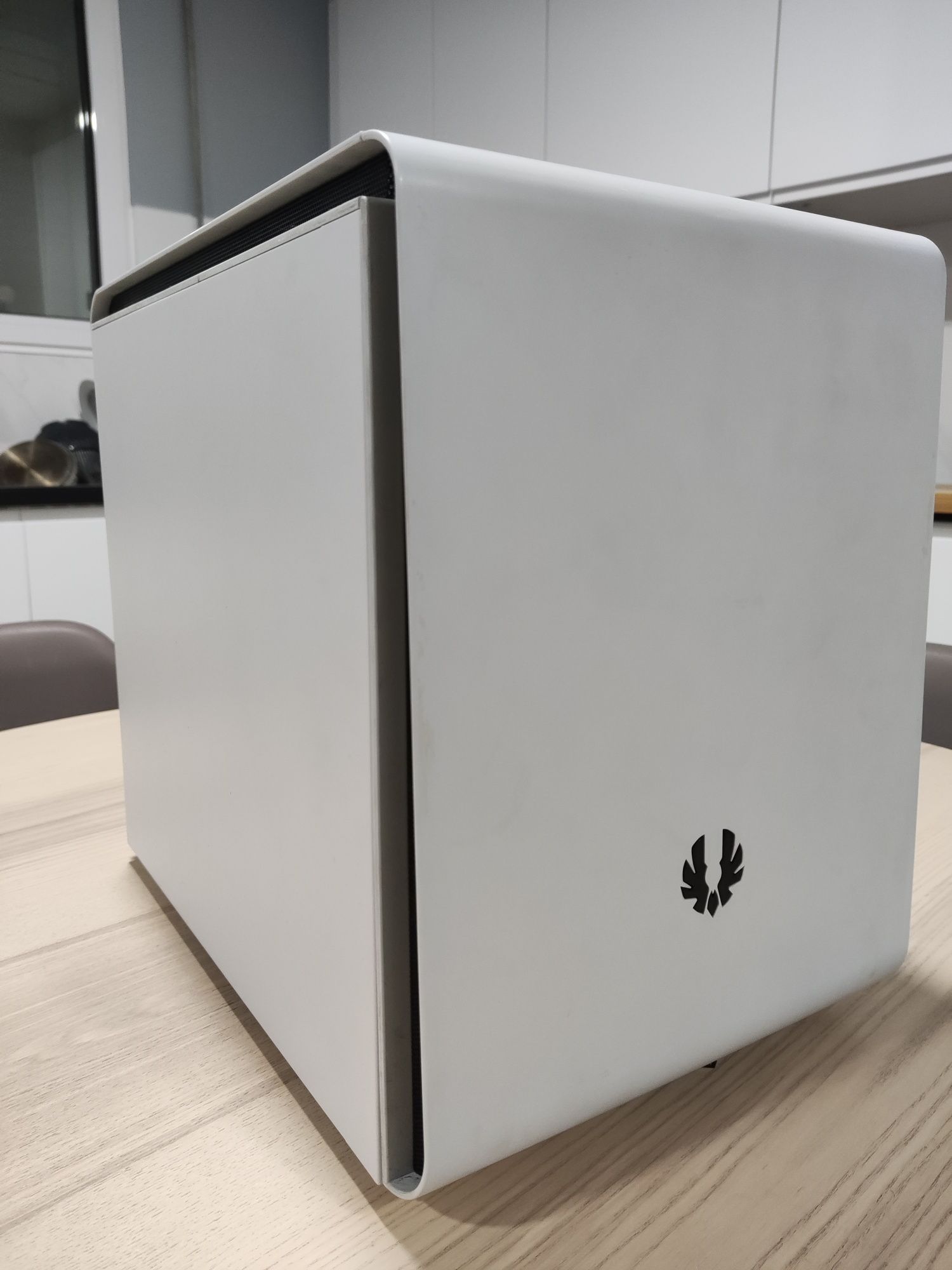 BitFenix Phantom M