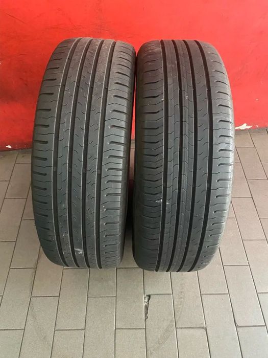 2 Pneus 215/60/17 Continental ContiEcoContact 5 com mais de 90% de piso