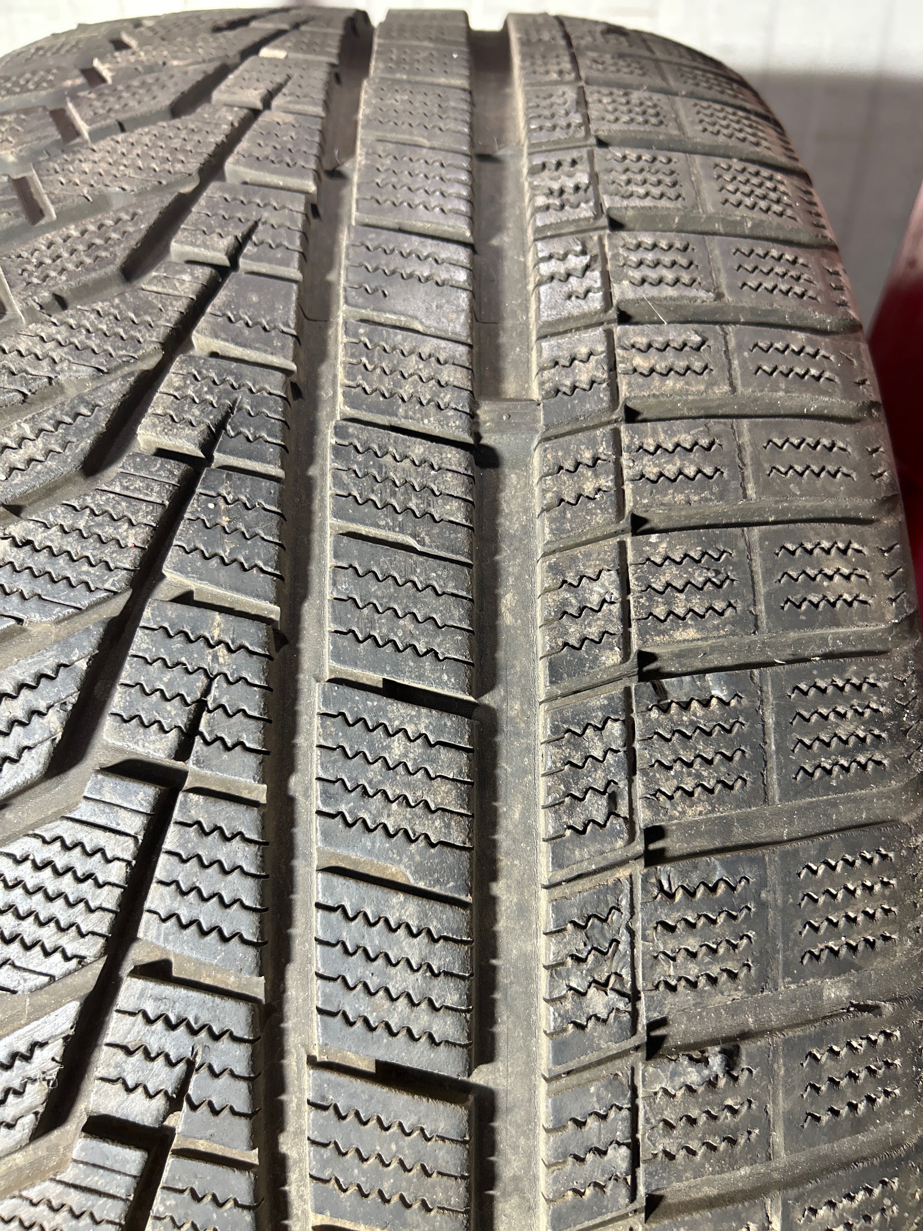 Hankook Winter i cept evo2 suv 275/40/20 106V