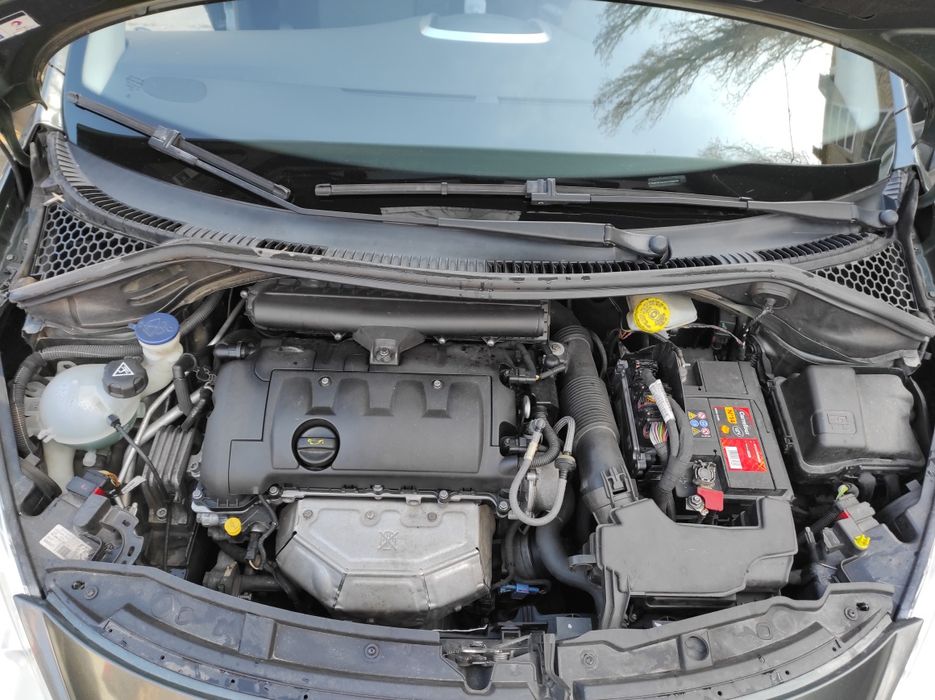 Продам автомобиль Pegeout 207sw