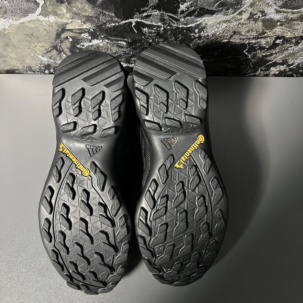 Кросівки чоловічі Adidas Terrex Ax3 Mid Gore-Tex 42.5р