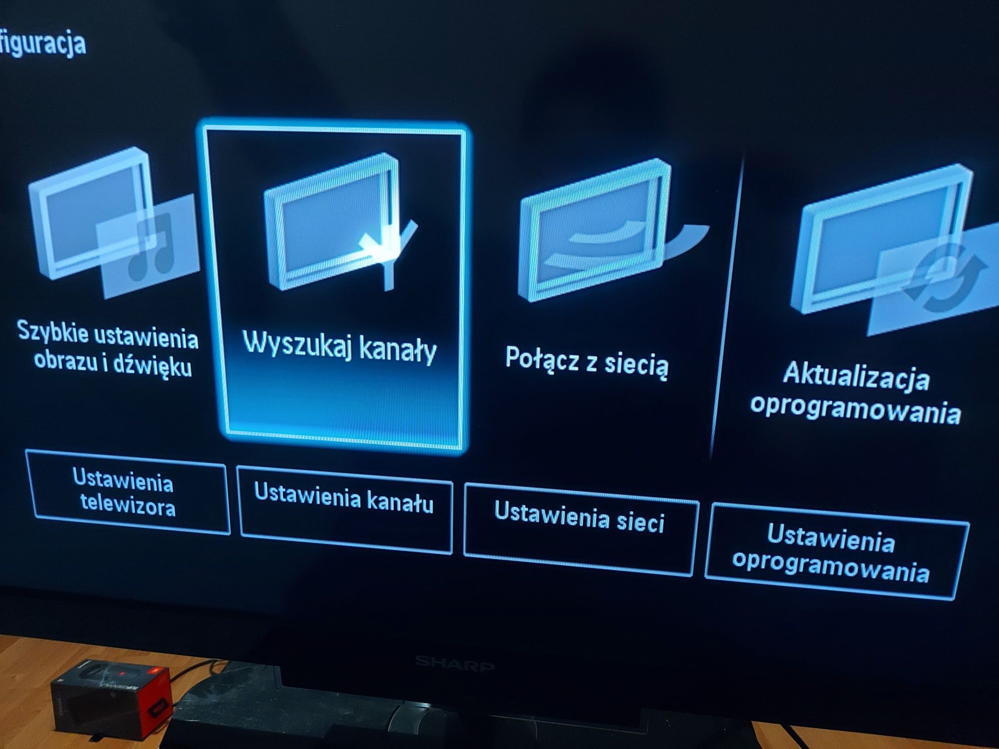 Sharp telewizor TV monitor 32 cale