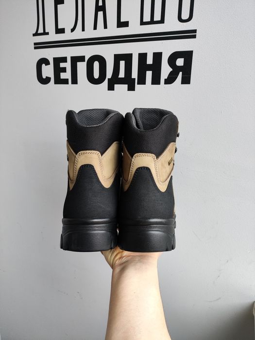 Продам трекінгові черевики Weissenstein Waterproof