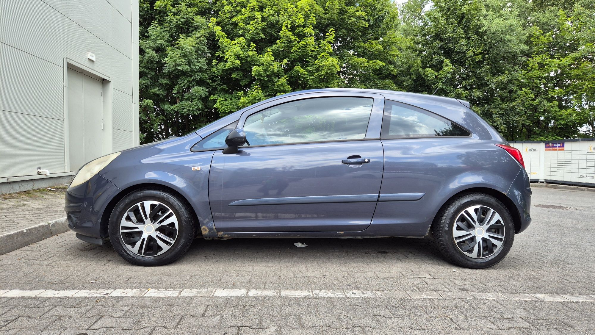 Opel corsa D   1.2 benzyna