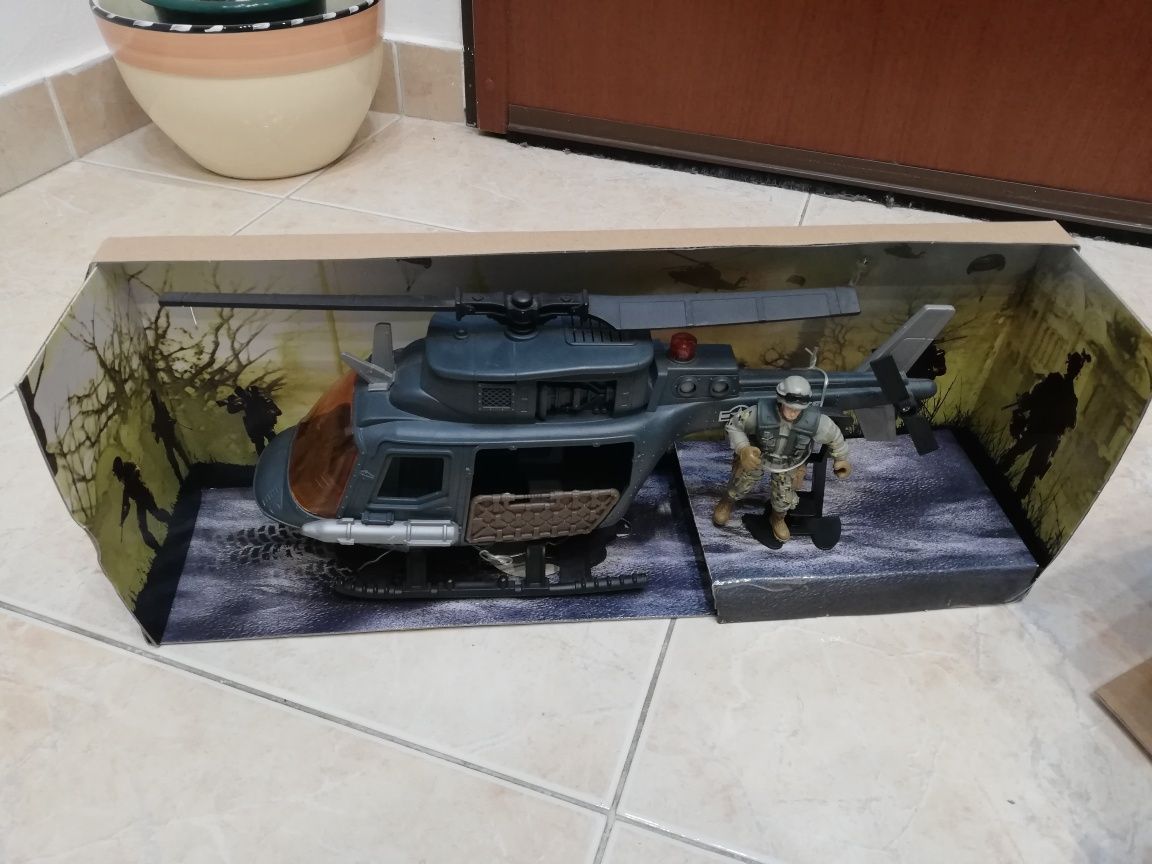 Force soldier helicopter