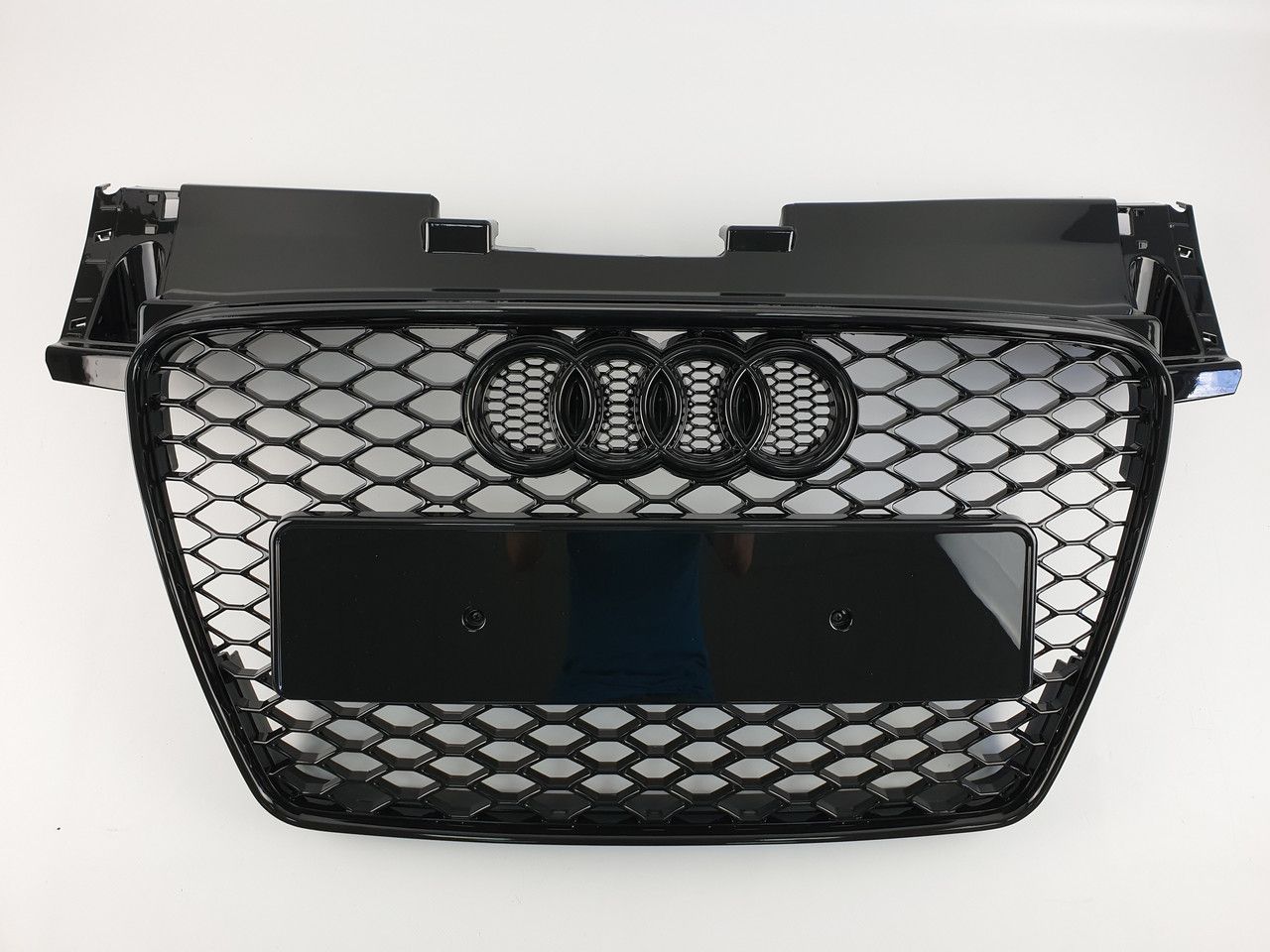 Решетка радиатора Audi TT 2010-2014 Черная (в стиле RS)