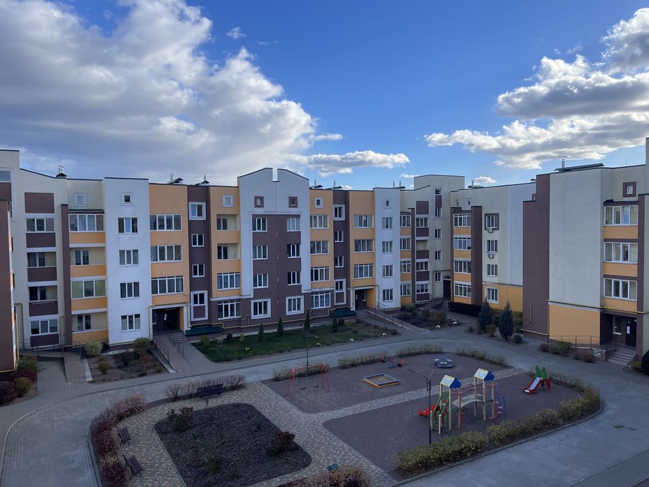 Простора 1к квартира з ремонтом в новому ЖК Саме Той