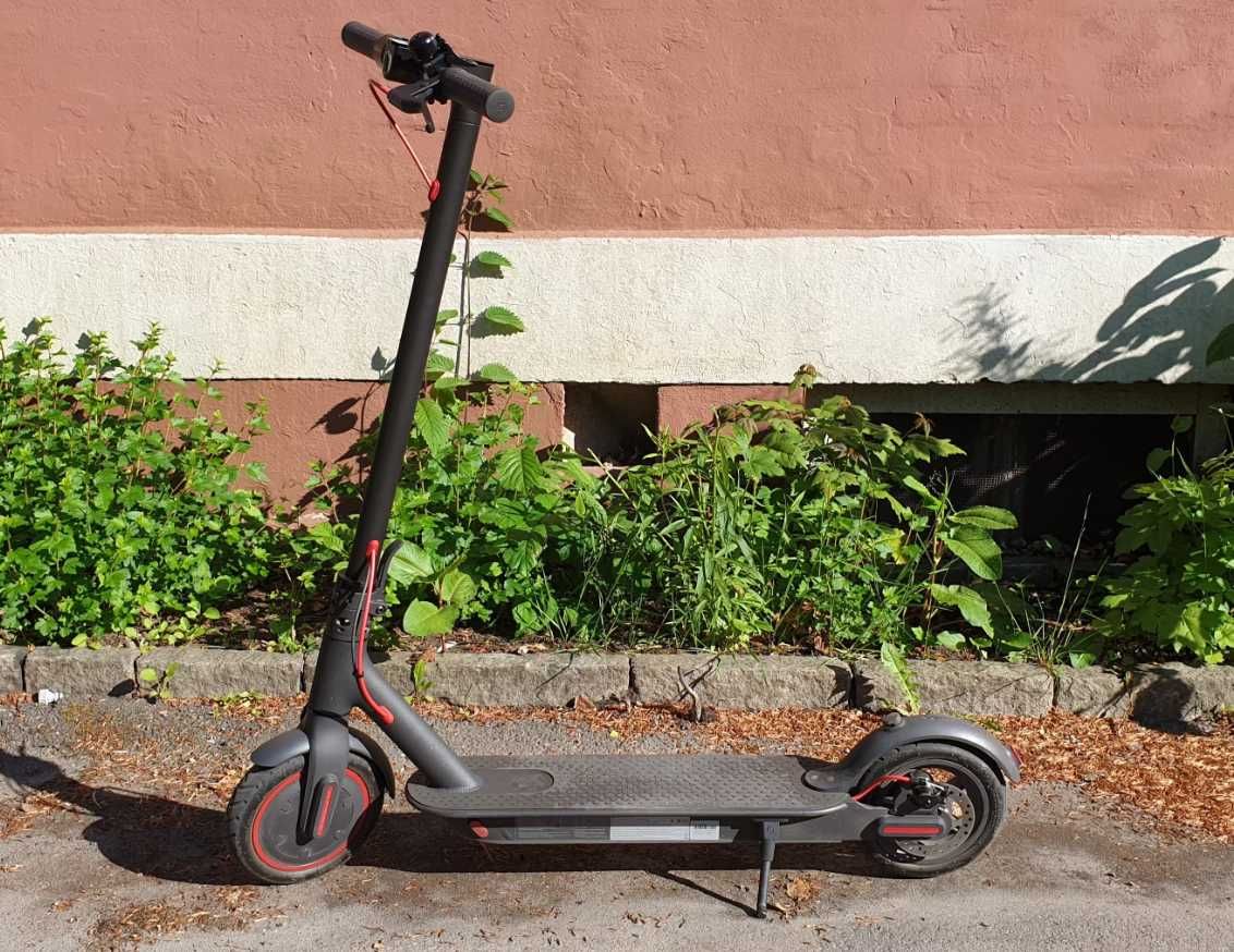 Электросамокат с двигателем 500W Mi Scooter M365 Pro 10.4 Ah.Гарантия