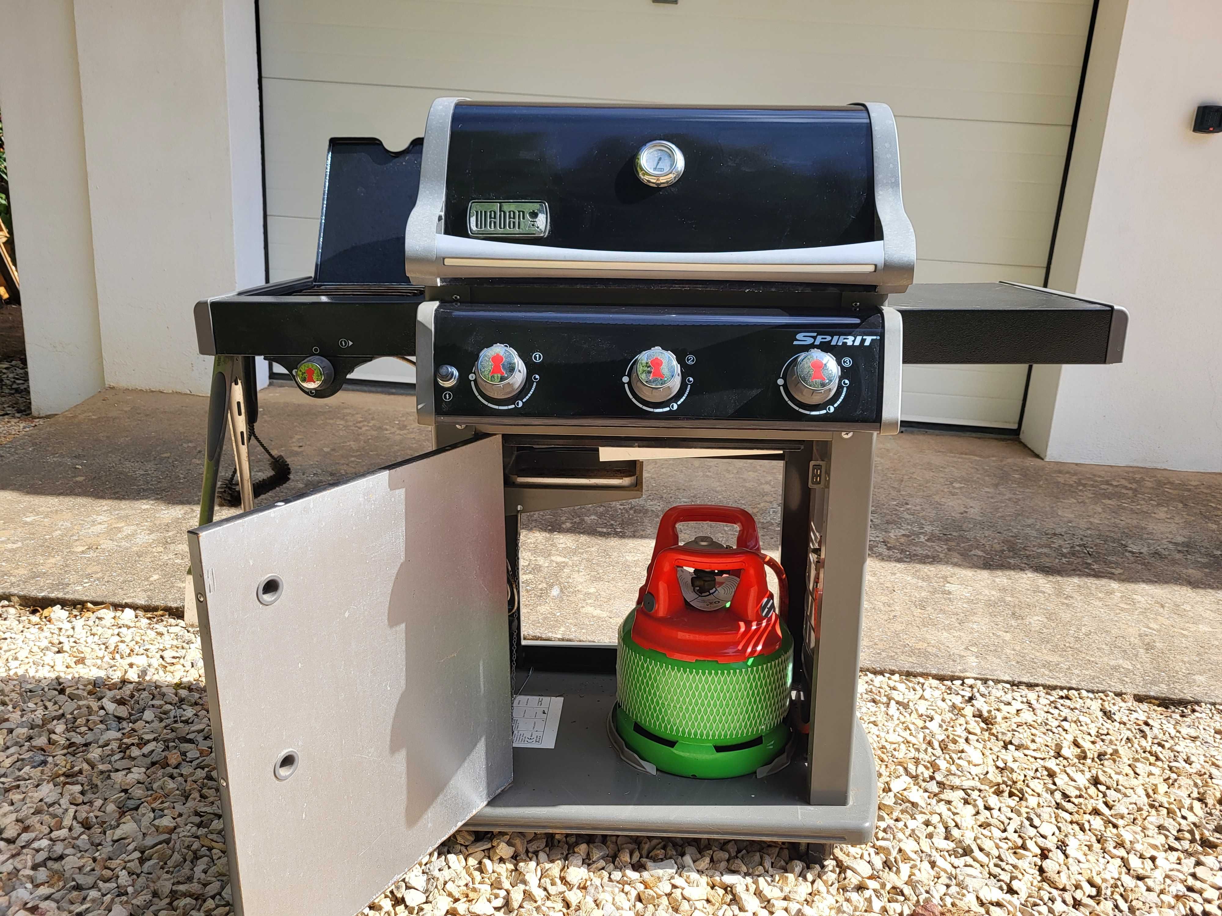 Weber Spirit com 4 queimadores