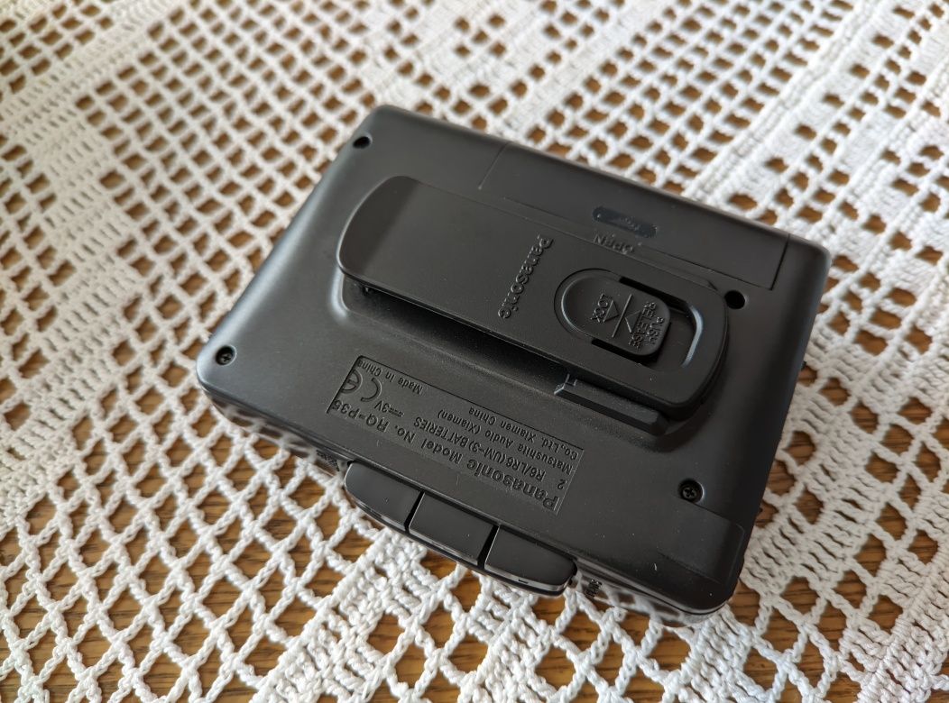 Nowy oryginalny walkman Panasonic RQ-P35 +gratis 2 kasety TDK